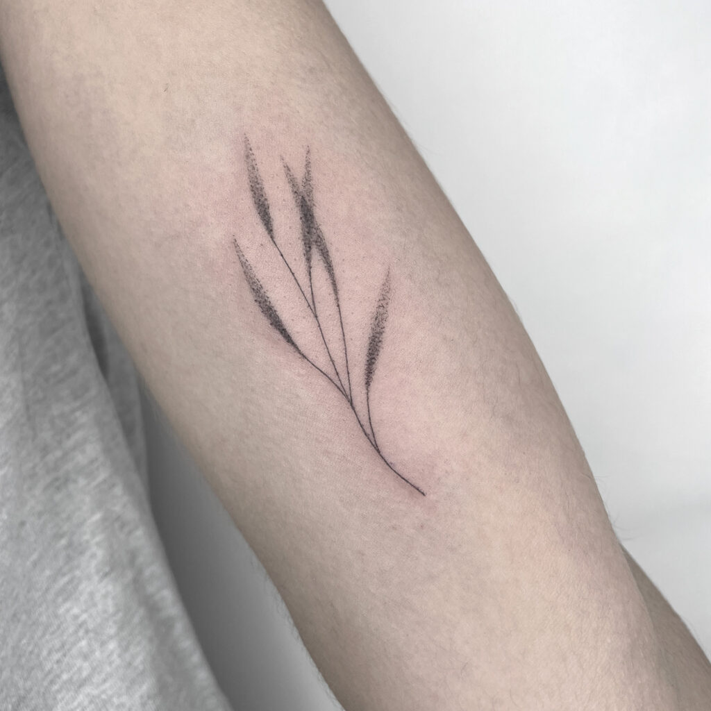 dotwork floral tattoo